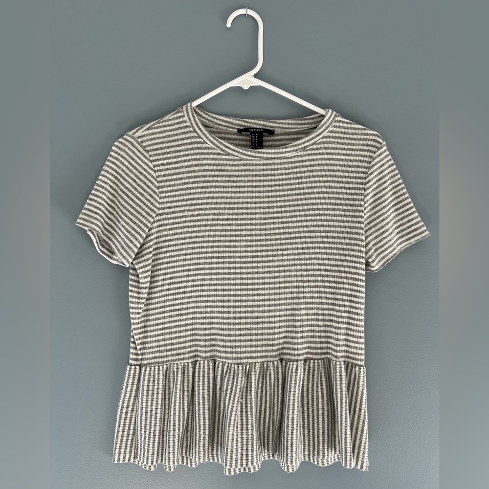 Forever 21 Grey and White Striped Shirt. Size Medium